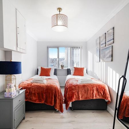 Spacious, 4 Bed, Garden, Parking, Excel London Exterior photo