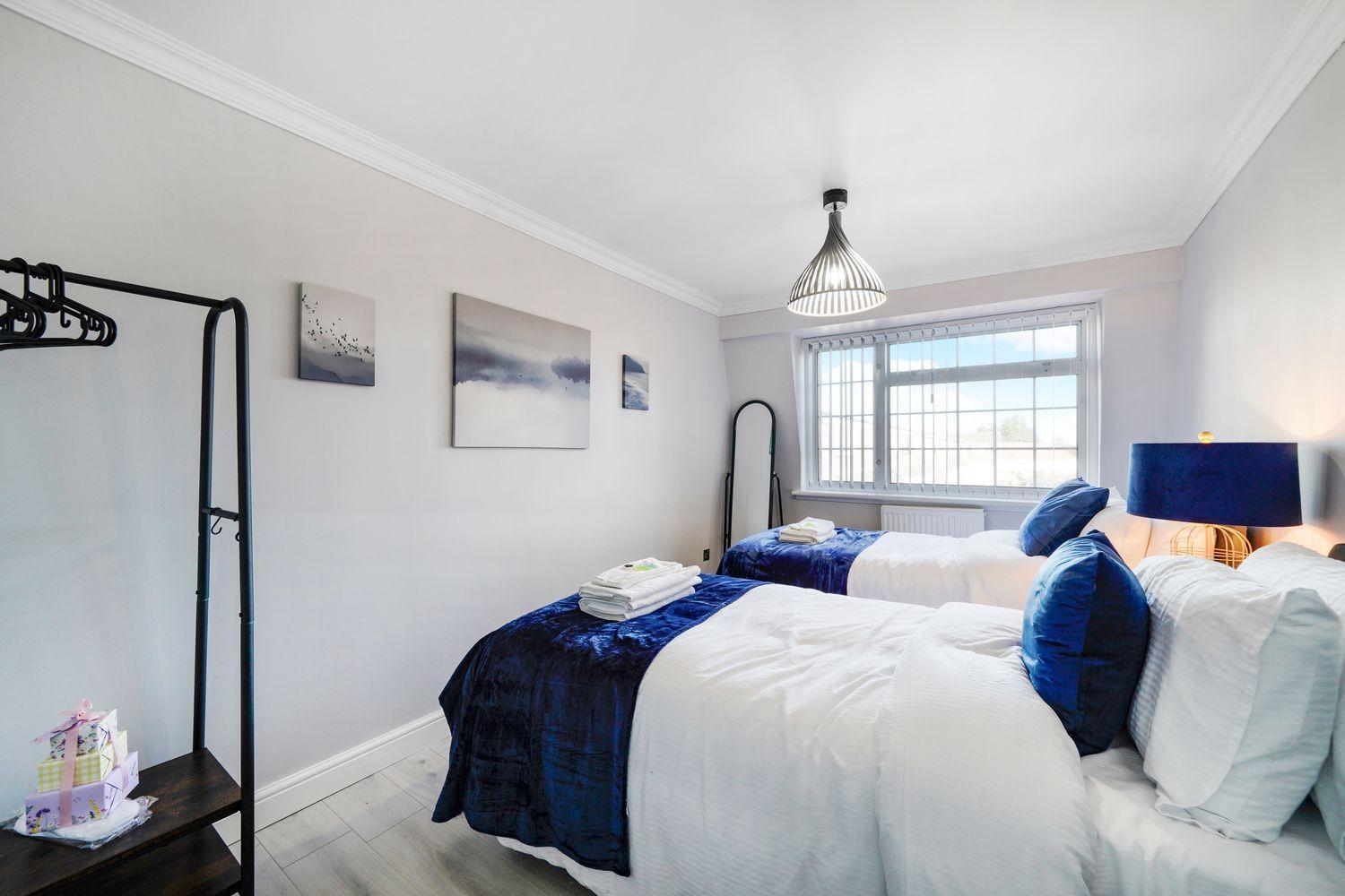 Spacious, 4 Bed, Garden, Parking, Excel London Exterior photo